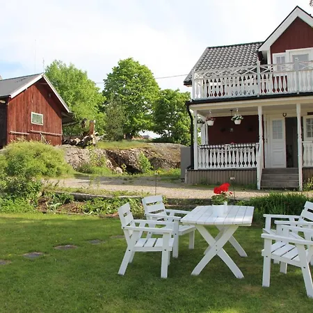 Hedesunda Bed & Breakfast-3